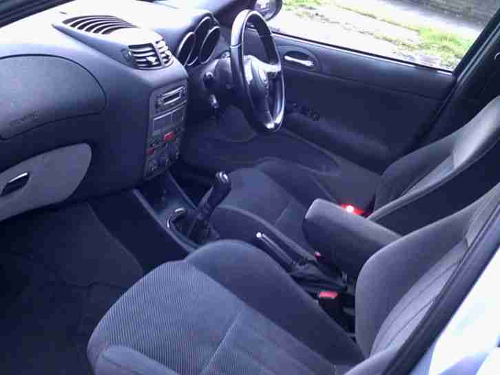 ALFA ROMEO 147 1.6i TS LUSSO