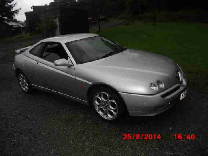 ALFA ROMEO GTV 2002 SILVER