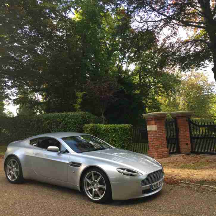 ASTON MARTIN VANTAGE V8 TITANIUM SILVER, 2 OWNERS, JUST SERVICED, RARE MANUAL