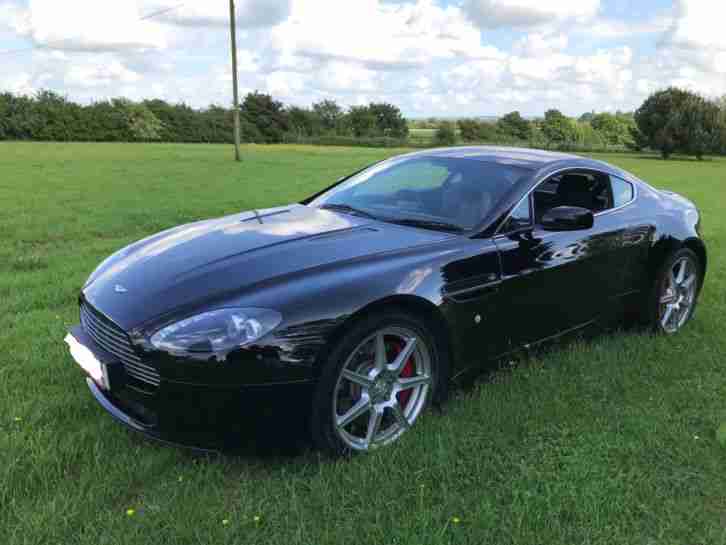 ASTON MARTIN VANTAGE V8