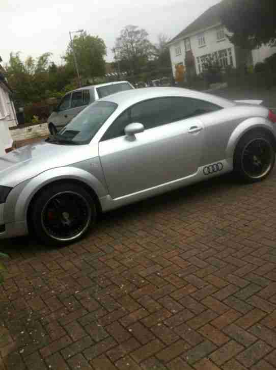 AUDI TT QUATTRO