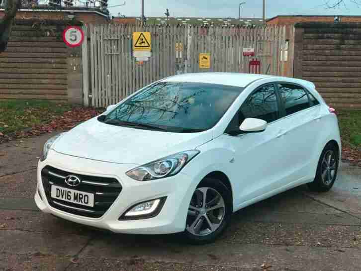 AUTOMATIC ..HYUNDAI I30 2016 1.6 CRDI BLUE DRIVE. ONLY 28 K MILES