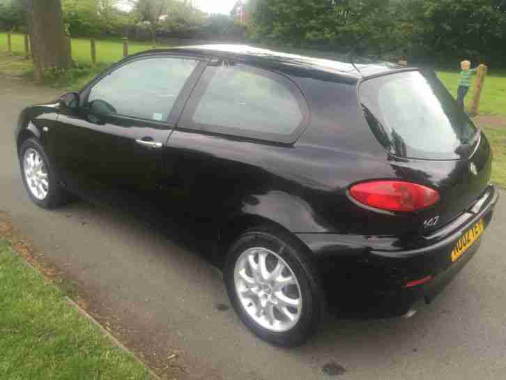Alfa Romeo 147 1.6i petrol 2002 Black New Engine at:75k Long M.O.T