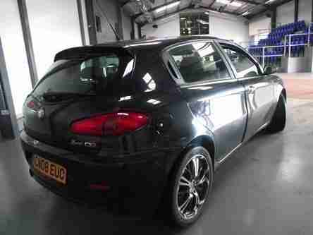 Alfa Romeo 147 1.9 JTDM 16V SPORT Q2