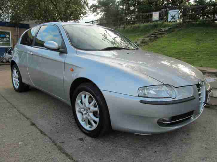 Alfa Romeo 147 1.9JTD 16v Lusso diesel 3 dr hatch