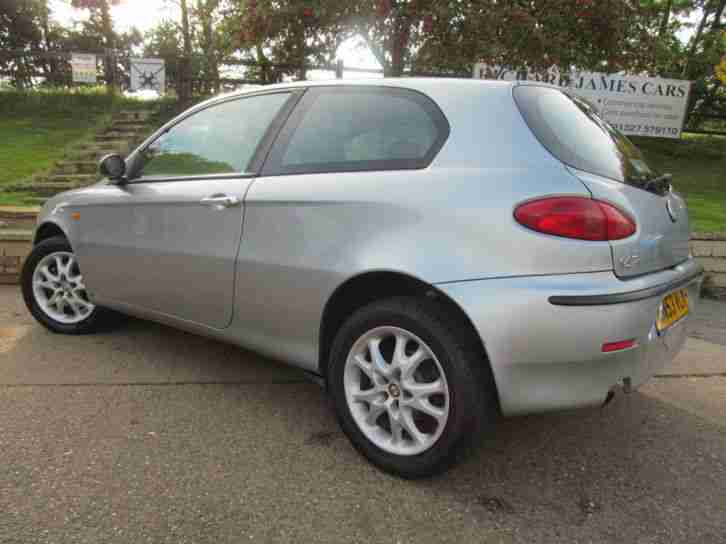 Alfa Romeo 147 1.9JTD 16v Lusso diesel 3 dr hatch