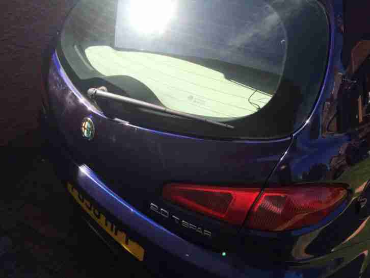 Alfa Romeo 147 low mileage full service history leather interior blue 56 plate