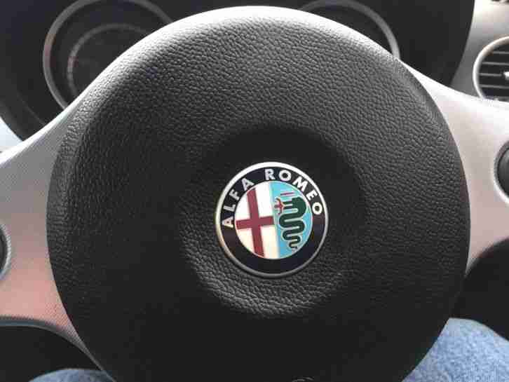 Alfa Romeo 159 Q4 3.2 V6 4x4 superb example AA RAC inspection welcome
