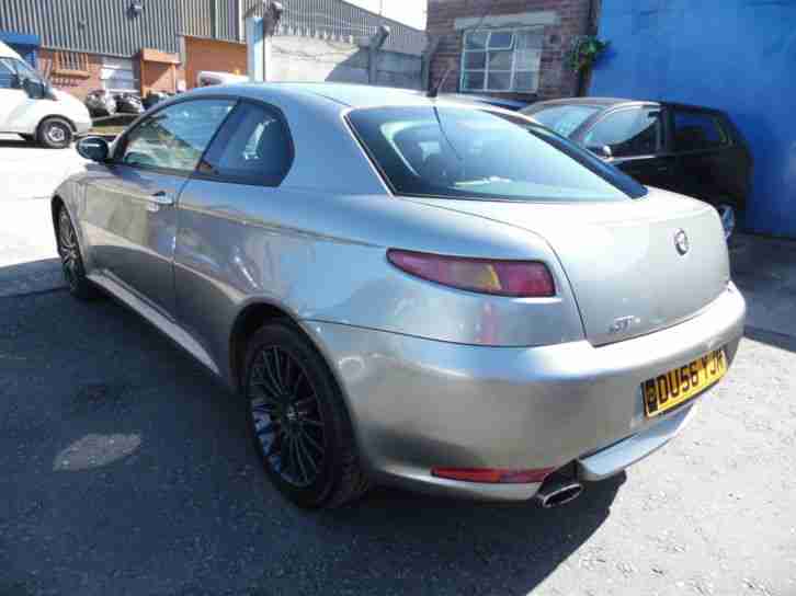 Alfa Romeo GT 1.9JTDM 16v