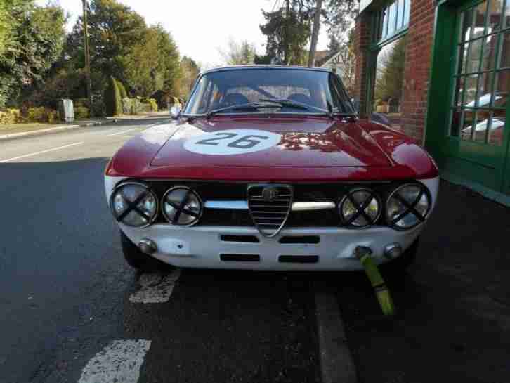 Alfa Romeo GTV 1750