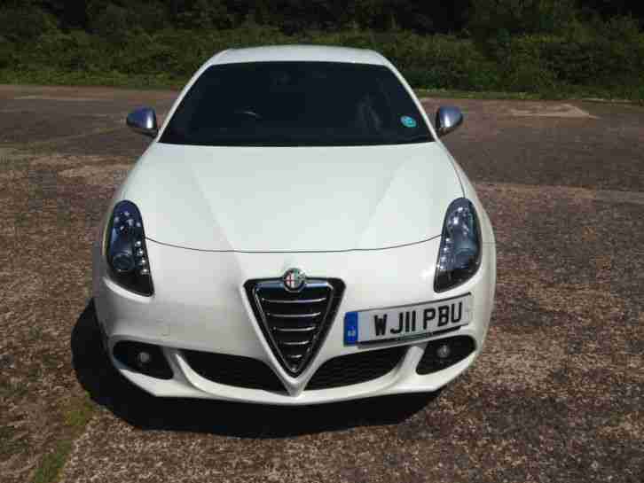 Alfa Romeo Giulietta Cloverleaf 1.8 TBi 235bhp 5dr Ghiaccio White 2011