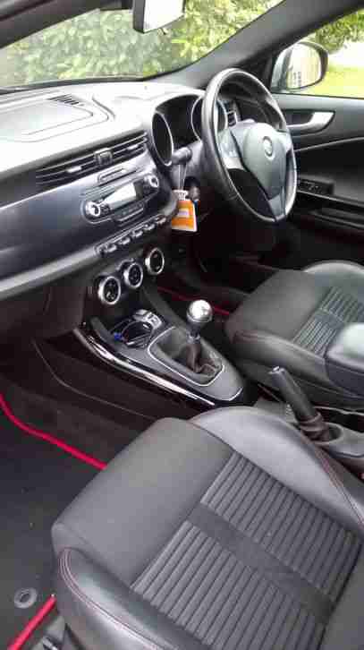 Alfa Romeo Giulietta VELOCE 2.0 L JDTM 170 BHP