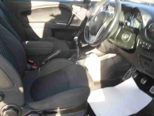 Alfa Romeo Mito 1.4 16V 105 Distinctive 3dr