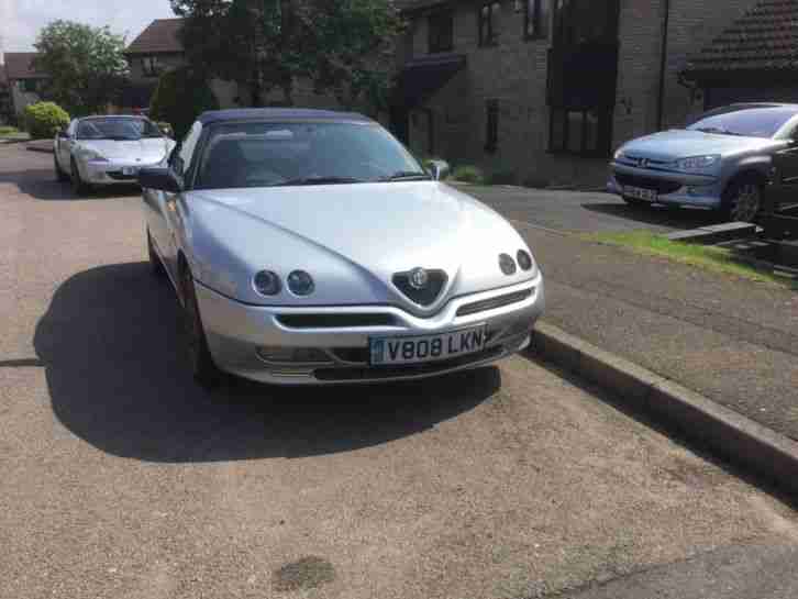 Alfa Romeo Spider 916 Lusso 2.0 T-Spark 155 BHP (REDUCED...REDUCED...REDUCED)