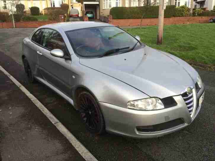 Alfa Romeo gt 1.9jtd, 150bhp, diesel, red leather, 50mpg+ no reserve!!!