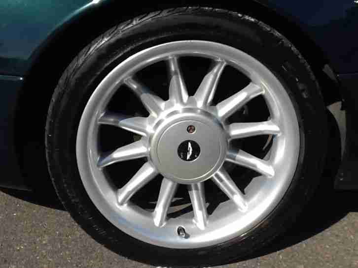 Aston Martin DB7. 3.2 Automatic