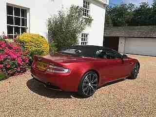 DB9 V12 Volante Touchtronic