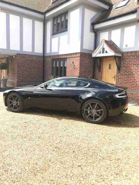 Aston Martin V8 Vantage Coupe Black