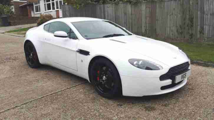Aston Martin Vantage 2dr 4.3 HUGE SPEC / STUNNING LOOKS 2006 (56 reg),