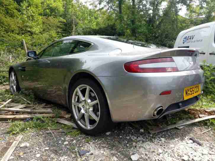 Vantage 4.3 Coupe Damaged