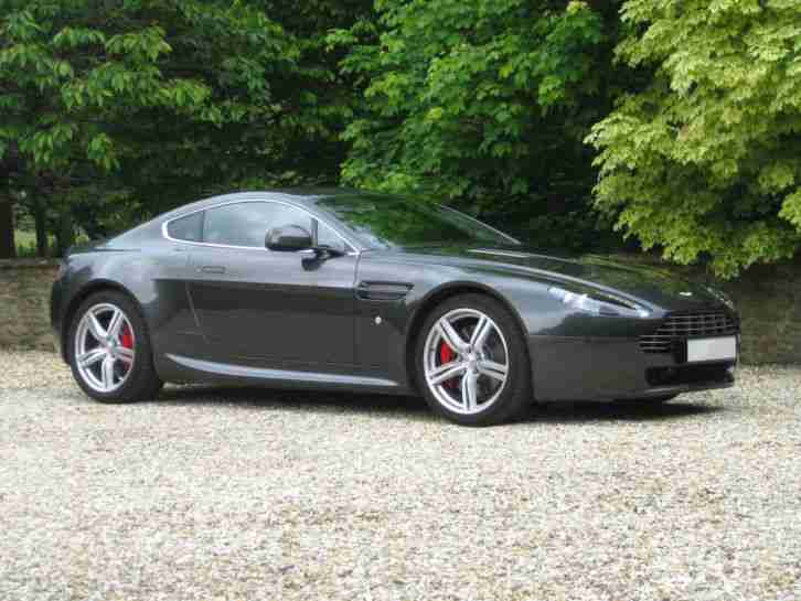 Vantage 4.7 2010 Coupe Manual