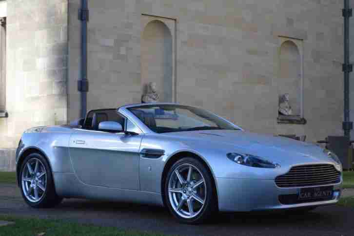 Aston Martin Vantage V8 ROADSTER