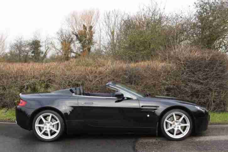 Aston Martin Vantage V8 ROADSTER