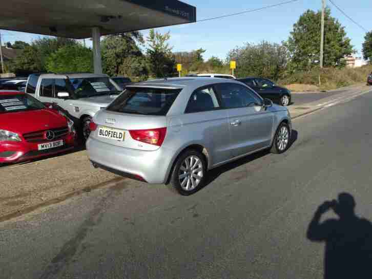 Audi A1 1.6TDI ( 105ps ) 2011MY Sport