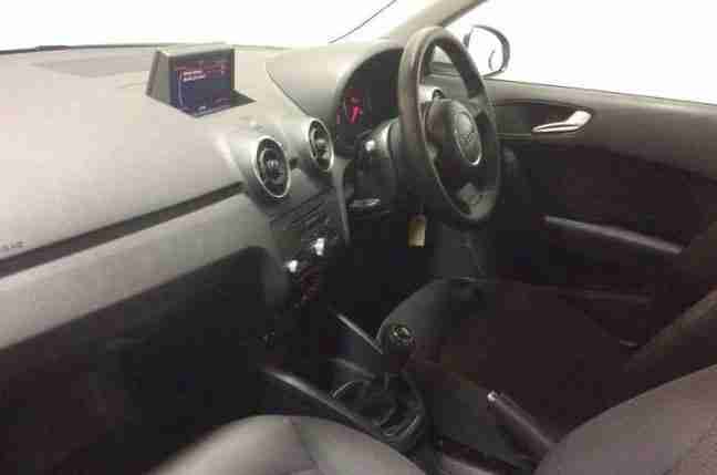 Audi A1 1.6TDI ( 105ps ) Sportback 2013MY SE