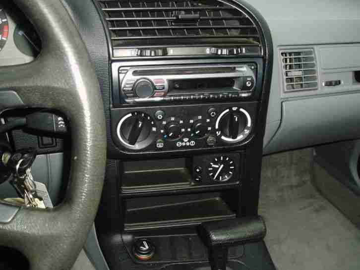 BMW 1994 320i AUTO White