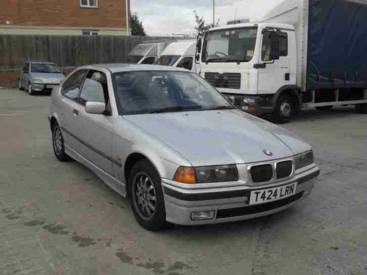 316 1.9i i Lux Compact 1999 T REG