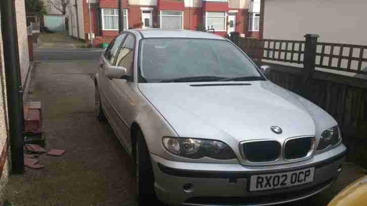 318i low mileage! Perfect runner! Alloys,