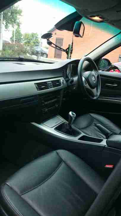 BMW 325I SE BLACK