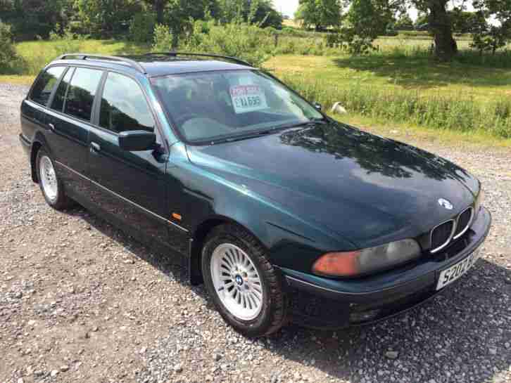 BMW 520I SE TOURING AUTO GREEN. FULL STAMPED SERVICE HISTORY, NEW TYRES PX