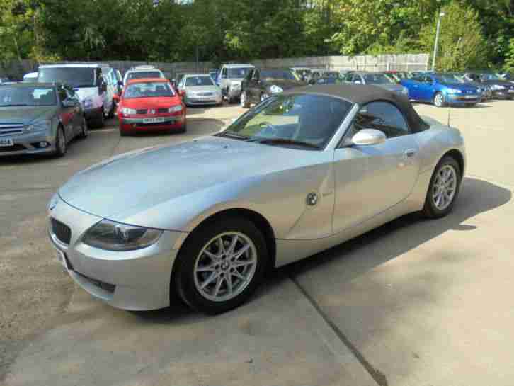 BMW Z4 2.0i SE Roadster in silver