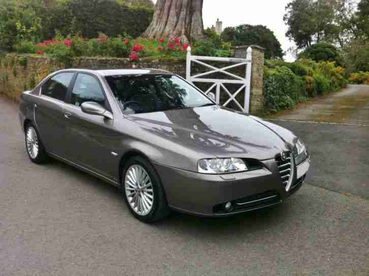 Beautiful rare Alfa Romeo 166 Lusso 2.0 2005