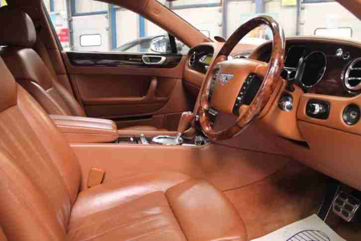 Bentley Continental Flying Spur Saloon 5 SEATS [SUNROOF / REAR ENTERTAINMENT]