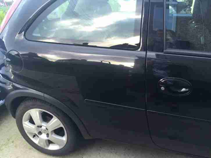 Black 54 plate vauxhall corsa for spare or repair non starter