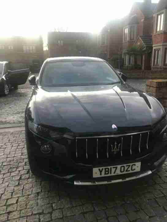 Black Maserati Levante 3.0D ZF (2017) 17 Plate