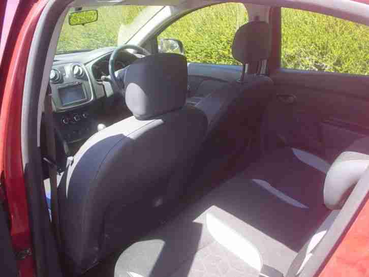 CHEAP SANDERO STEPWAY IN EXCELLENT CONDITION