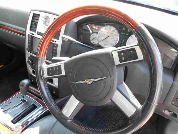 CHRYSLER 300C DIESEL SALOON, 59REG. LOVELY CONDITION WITH NO FAULTS
