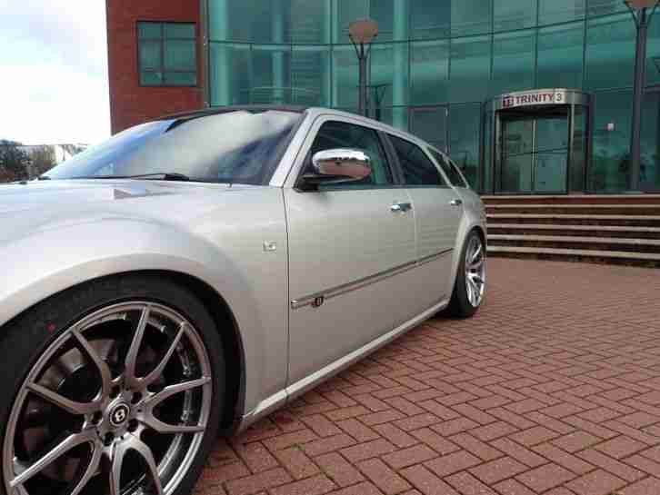CHRYSLER 300c CRD ESTATE WITH 20" BENTLEY MAYFAIR,COILOVERS,BENTLEY BADGE,MAY PX