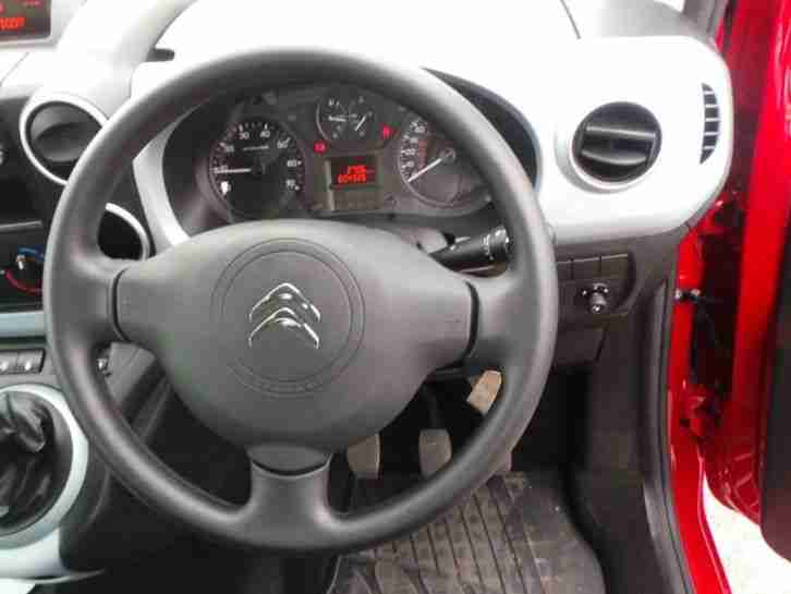 CITROEN BERLINGO MULTISPACE 1.6 HDI 90 VTR 5DR - RED