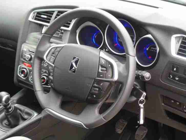 CITROEN DS4 1.6 E-HDI 115 DSTYLE 5DR - PEARLESCENT WHIT