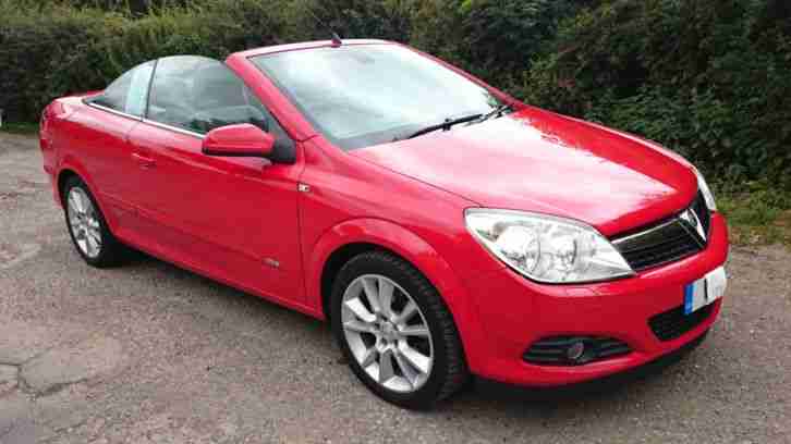 CONVERTIBLE Red Vauxhall Astra TwinTop
