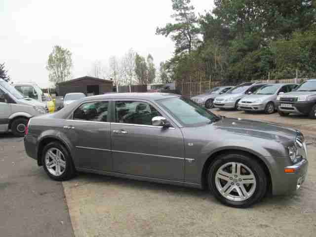 Chrysler 300C 3.0CRD V6 auto 77000 miles big screen sat nav full grey leather