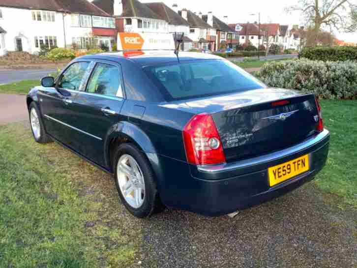 Chrysler 300C 3.0CRD V6 auto LUX