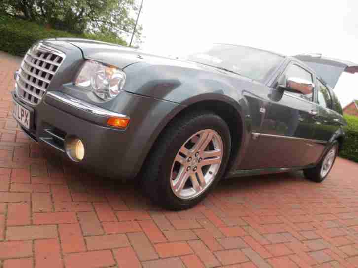 300C 3.5 V6 auto Rare Low Mileage