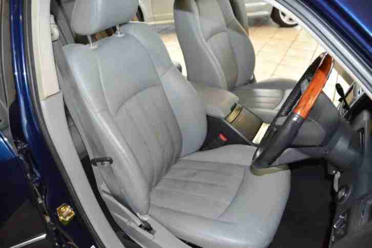 Chrysler 300C CRD RHD WITH HEATED LEATHER+NAVIGATION