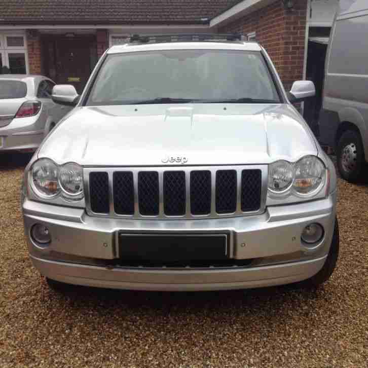 Chrysler Grand Cherokee - Overland